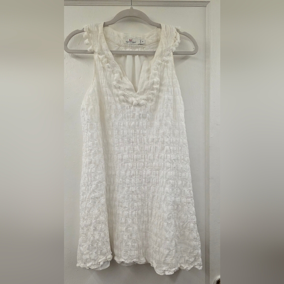 Vineyard Vines Dresses & Skirts - Vineyard Vines Medium White Textured Gauze Pom Pom Tunic Dress Lined Coastal